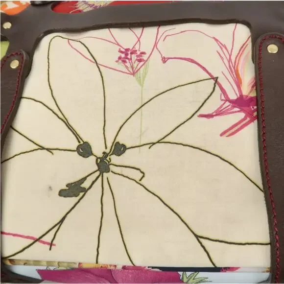 💎✨STUNNING✨💎AUTHENTIC Ferragamo Gancini Tote Bag - Picture 9 of 16